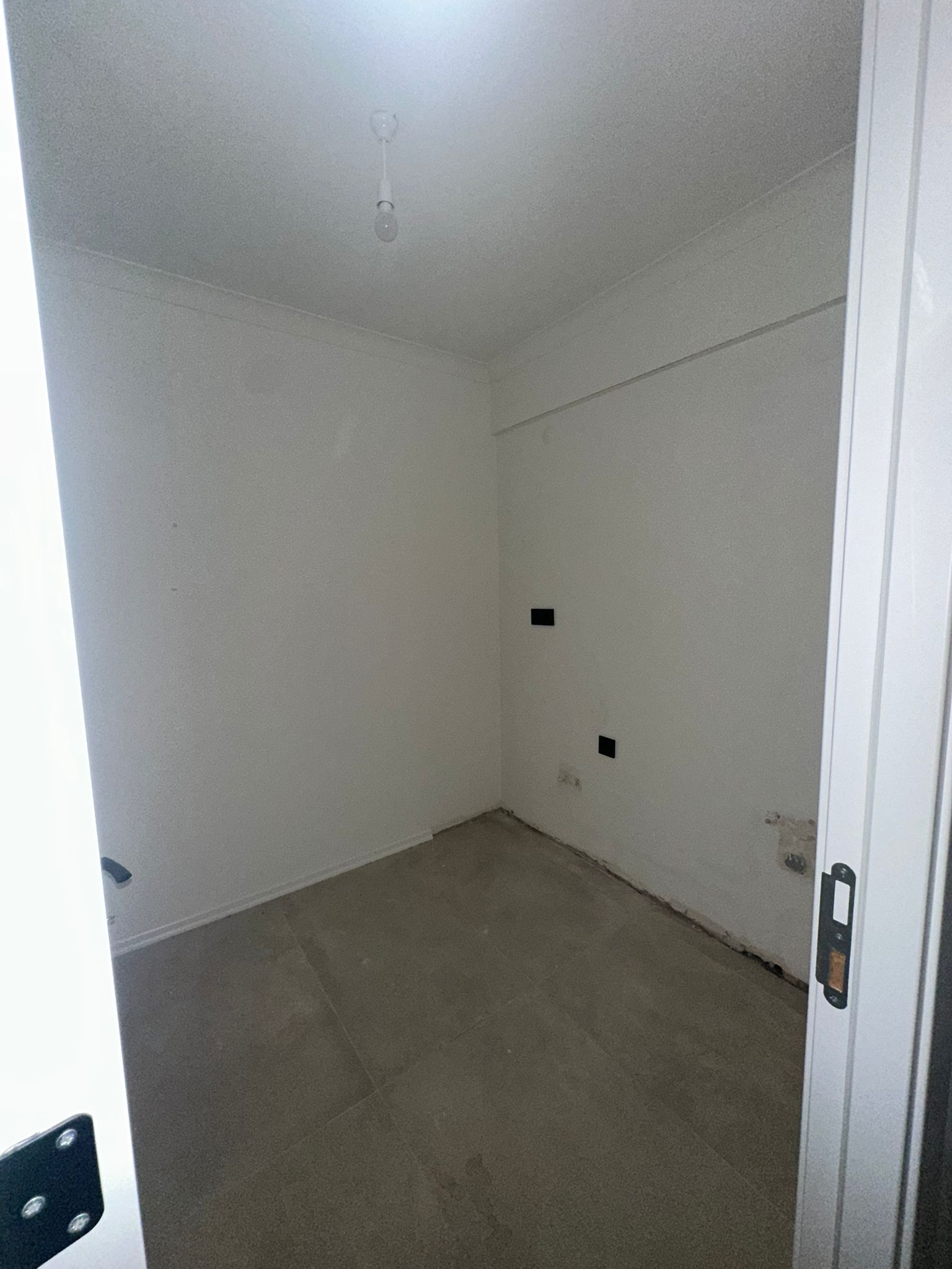 MABEL GAYRİMENKUL/ BEŞİKDÜZÜ/ ÇARŞI İÇİ SATILIK KOMPLE BİNA